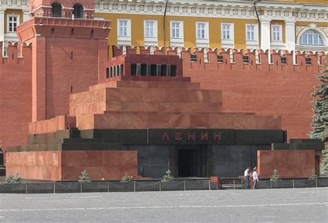 The Mausoleum of Lenin: A Journey Through Time and Political History!